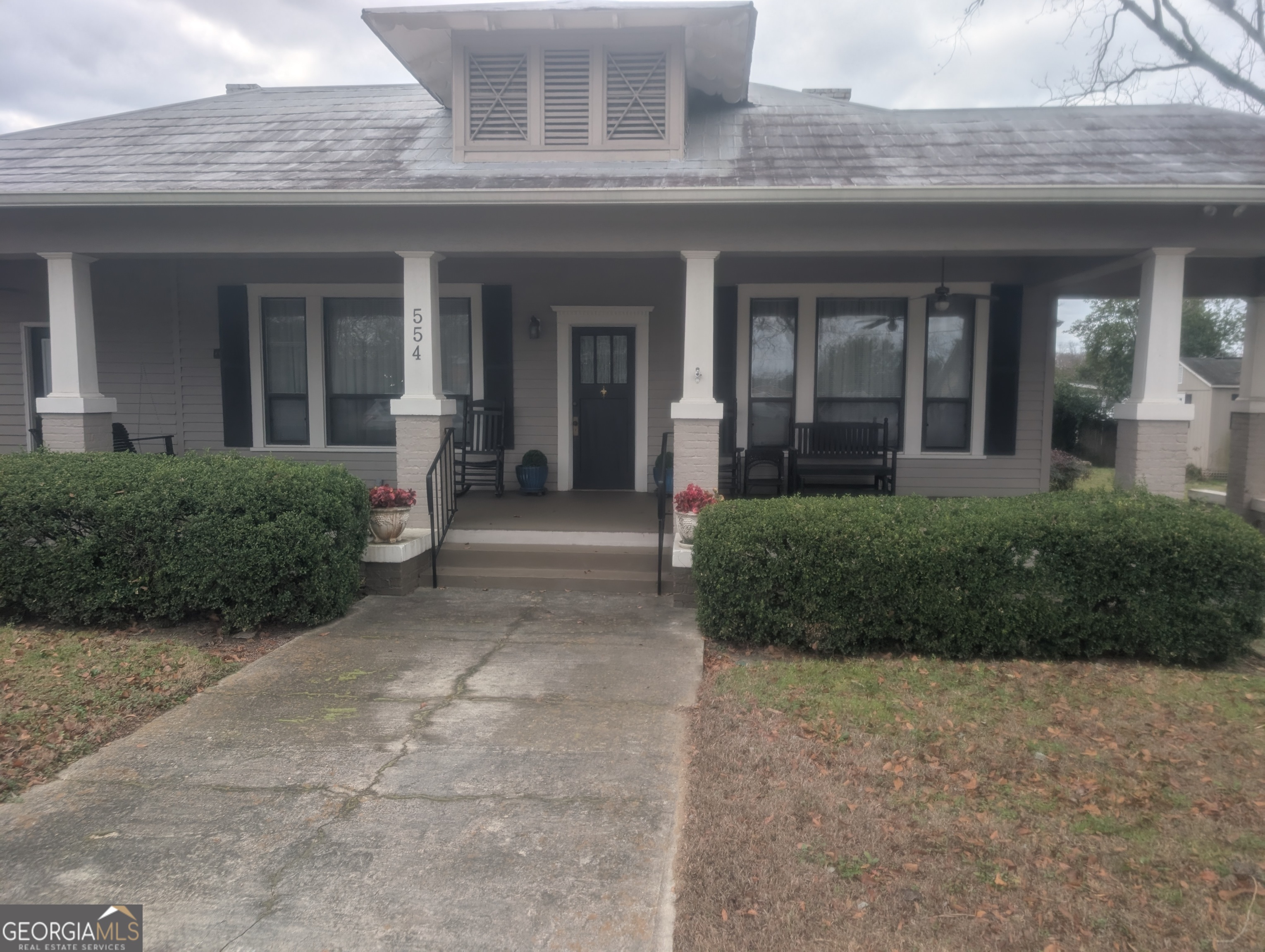 554 W Court Street Property Photo 1