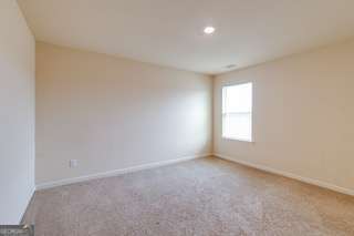 410 Winter Property Photo 11
