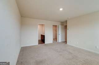 410 Winter Property Photo 15