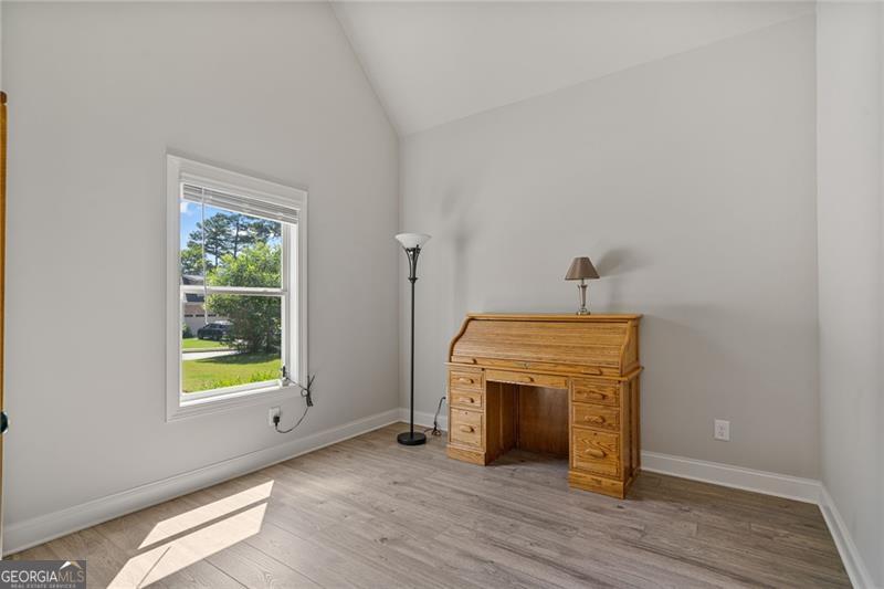 902 Edgewater Drive Property Photo 10
