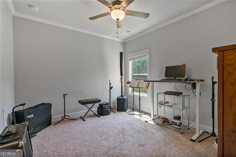 902 Edgewater Drive Property Photo 22