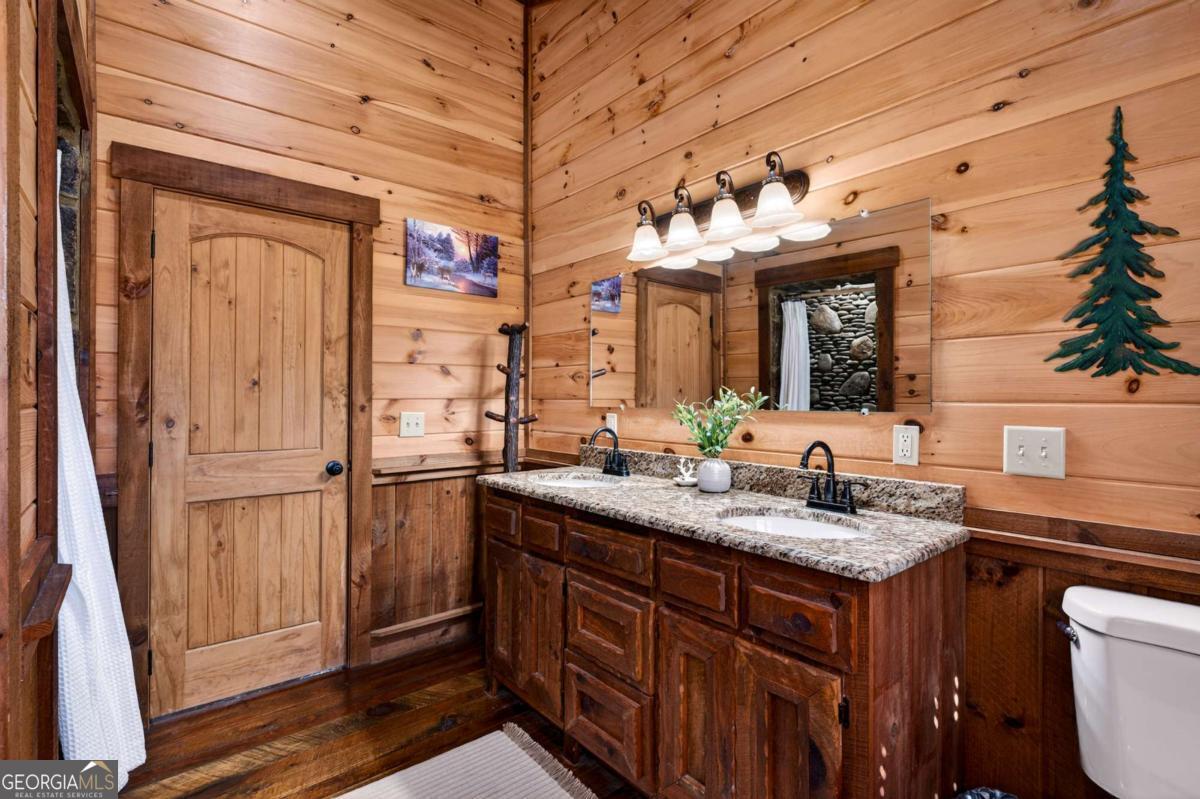 40 Adelaide Trail Property Photo 15