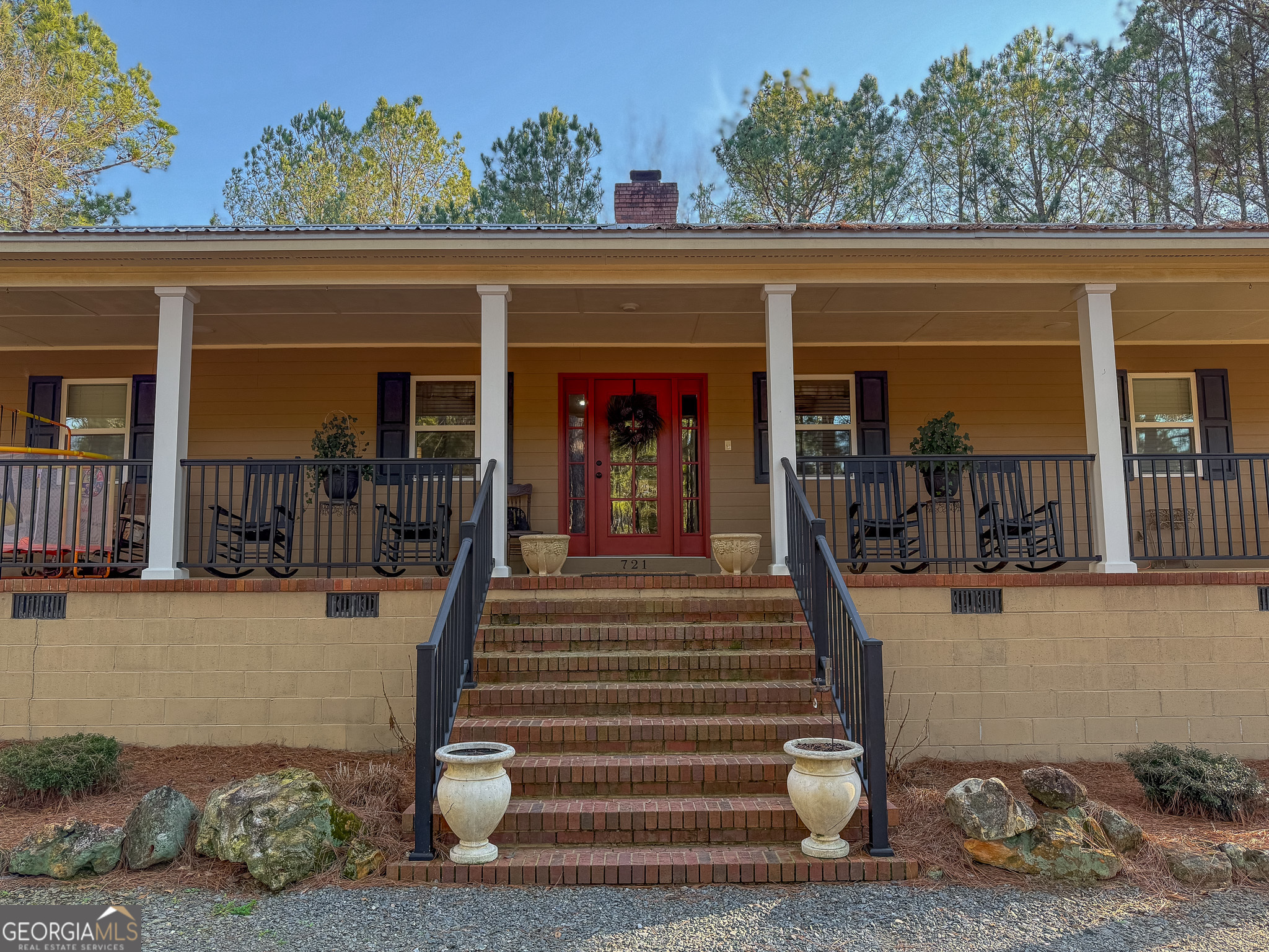 721 Thrasher Road Property Photo 4