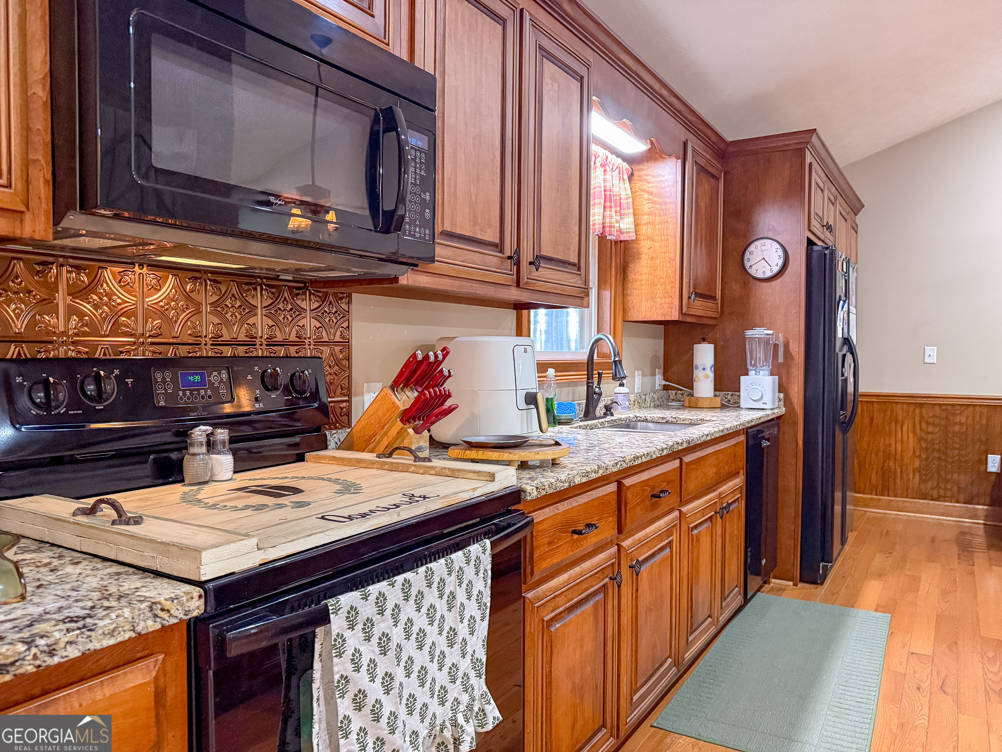 721 Thrasher Road Property Photo 10