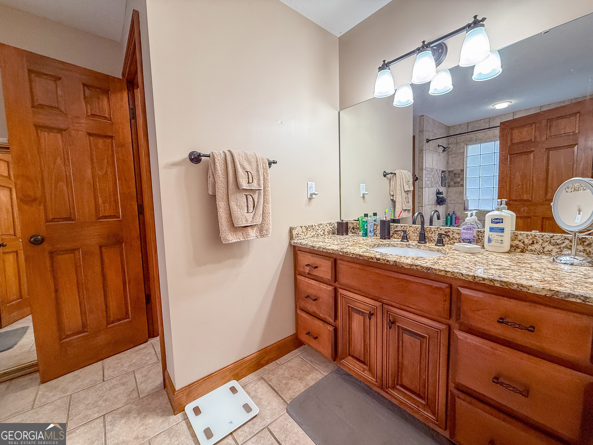 721 Thrasher Road Property Photo 12