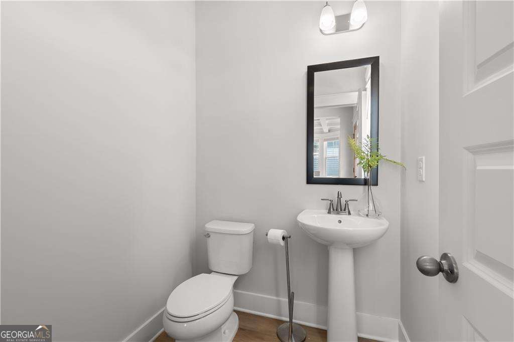 4114 Valleyview Court Property Photo 3
