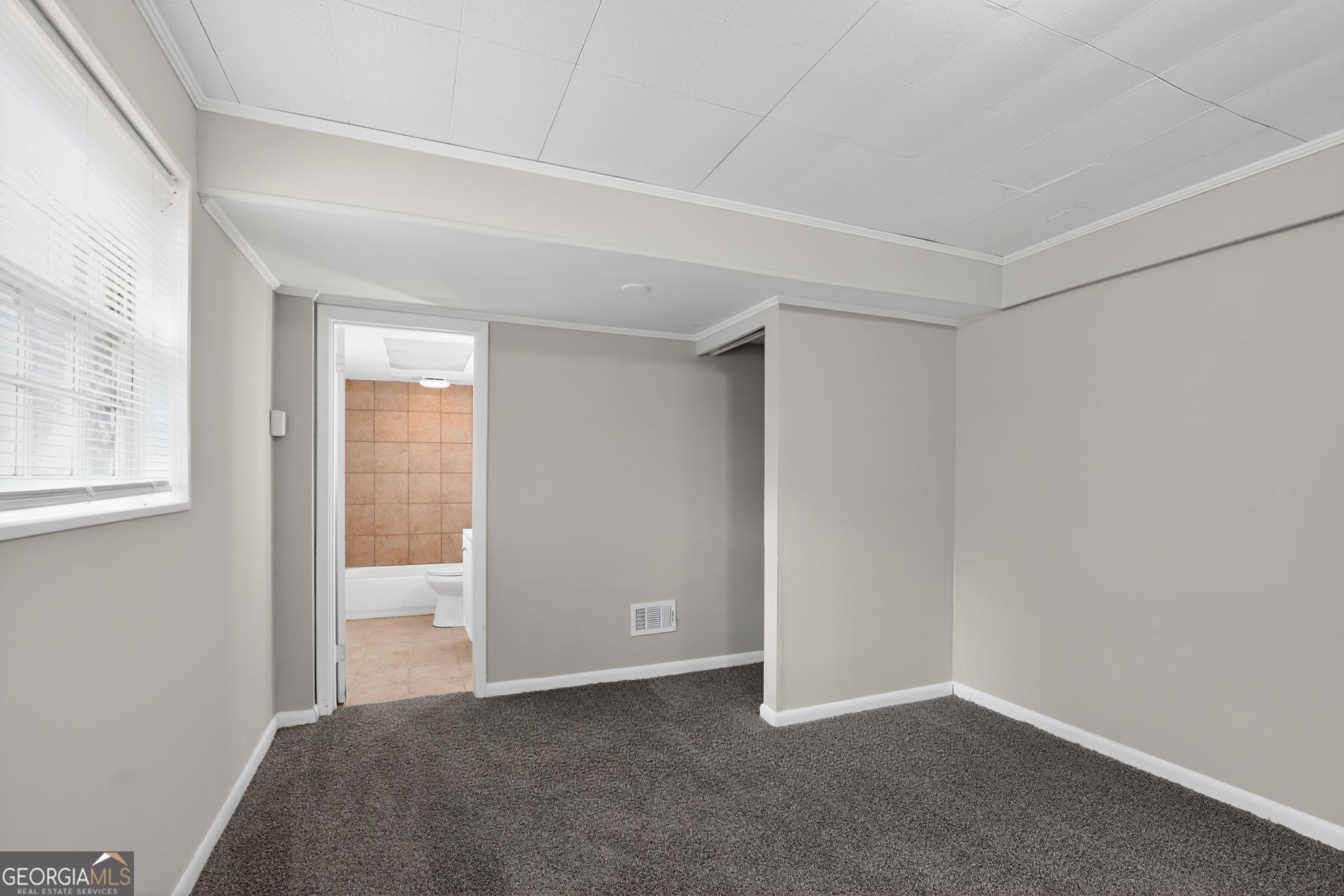 5700 Deerfield Trail Property Photo 8