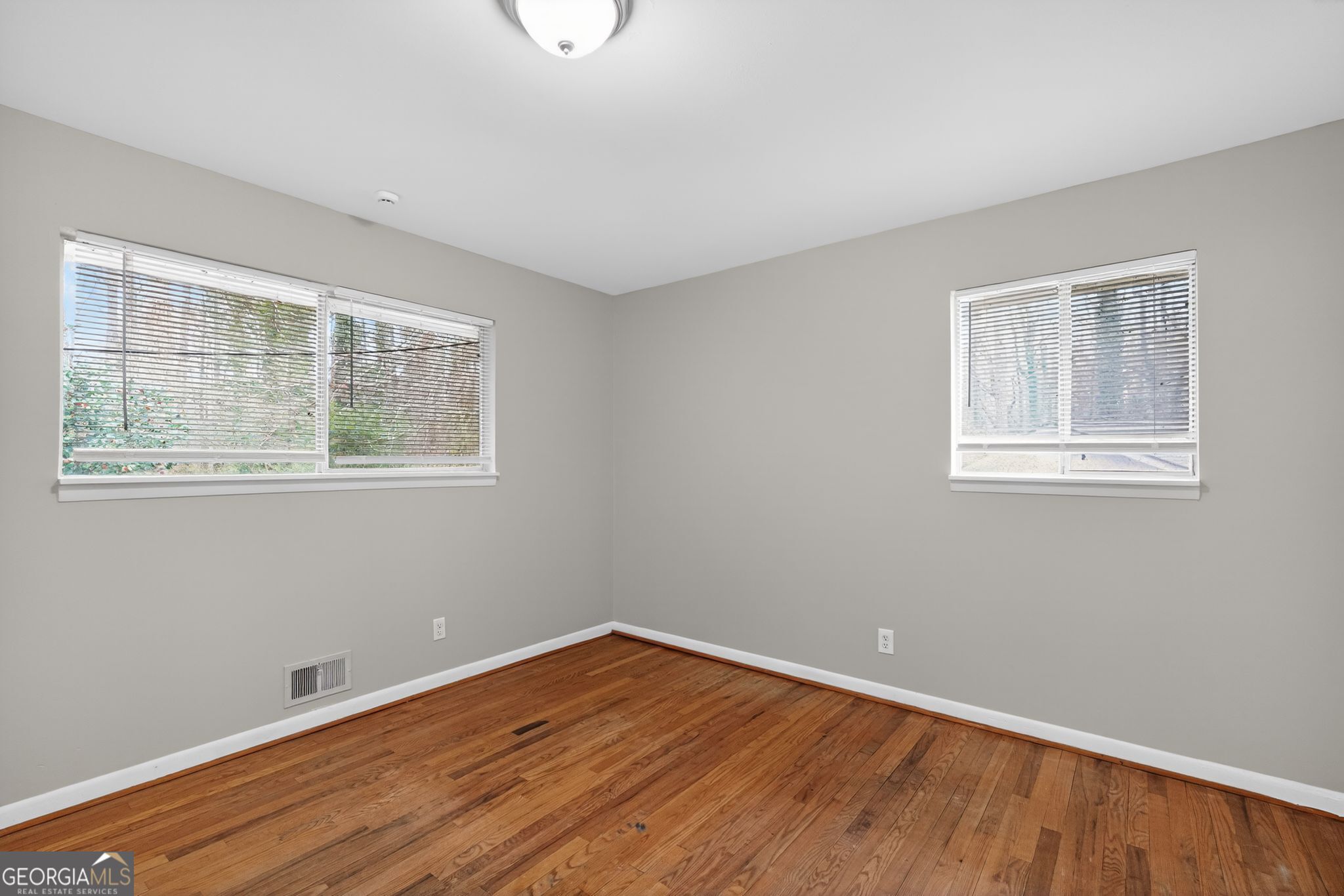 5700 Deerfield Trail Property Photo 9