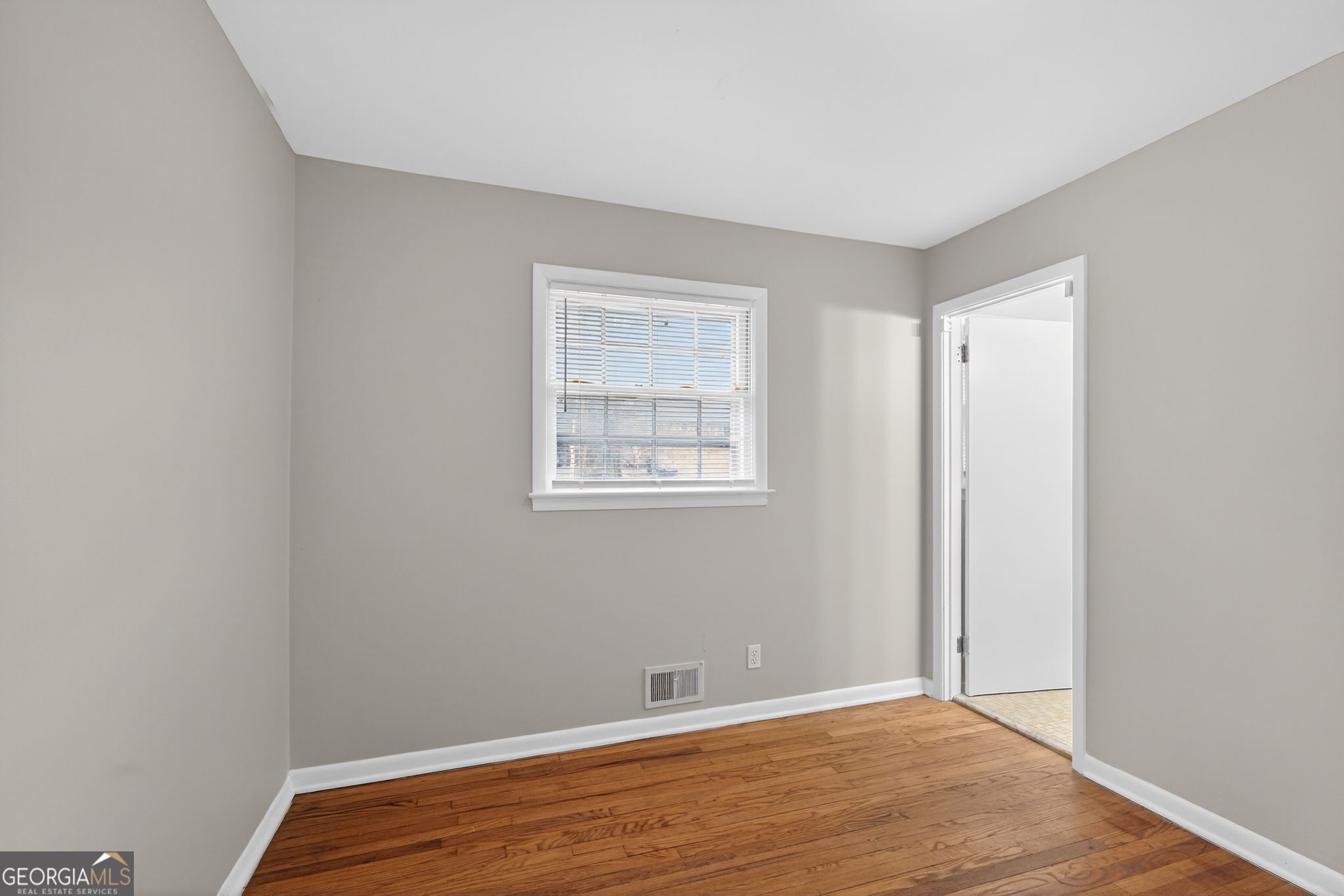 5700 Deerfield Trail Property Photo 11