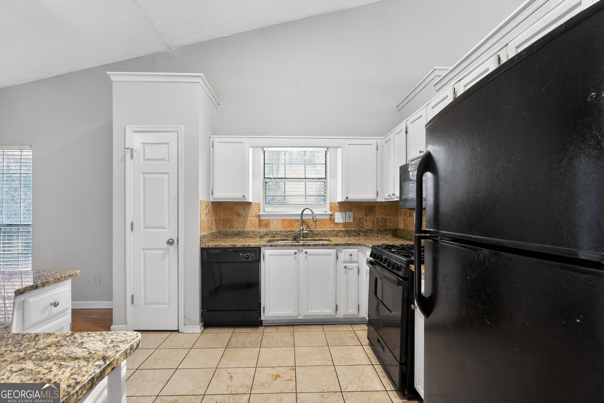 716 Shore Lane Property Photo 17