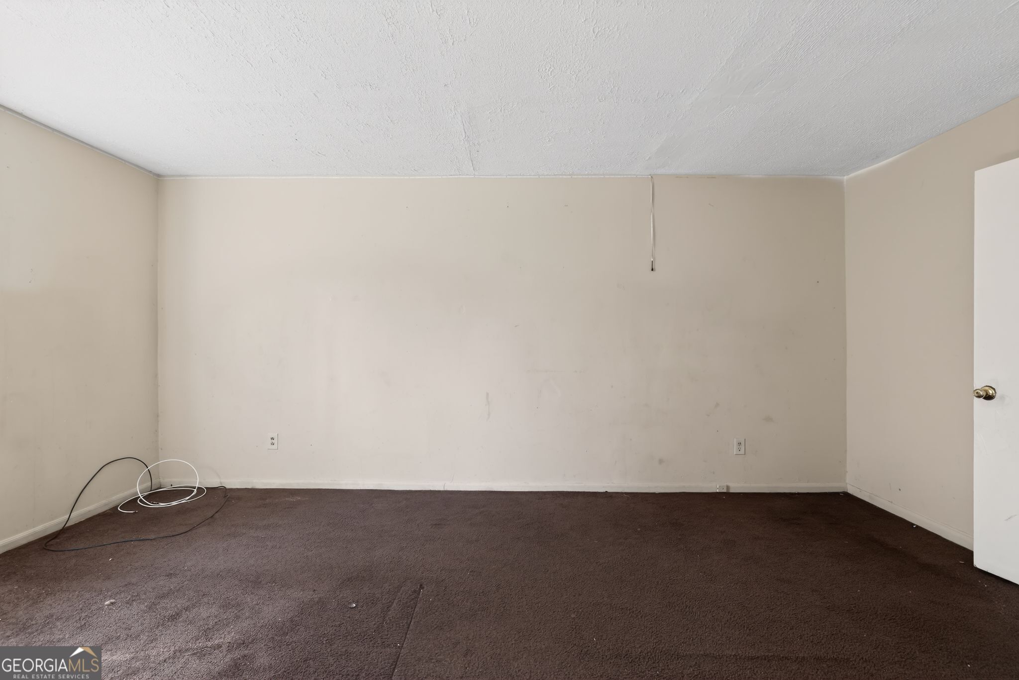 2340 Prague Court Property Photo 6