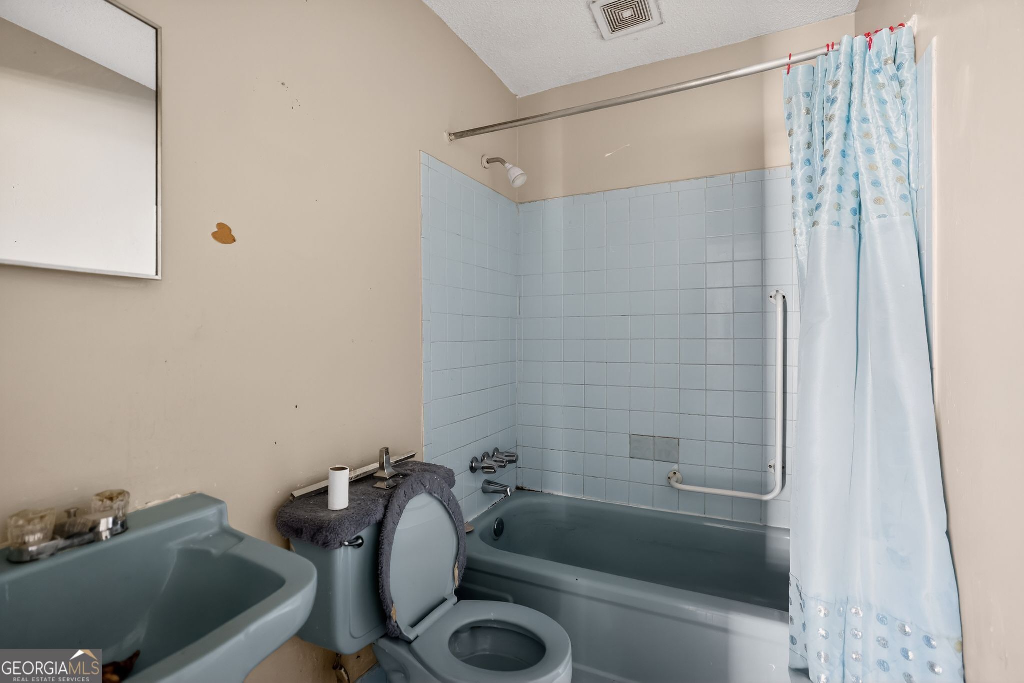 2340 Prague Court Property Photo 24
