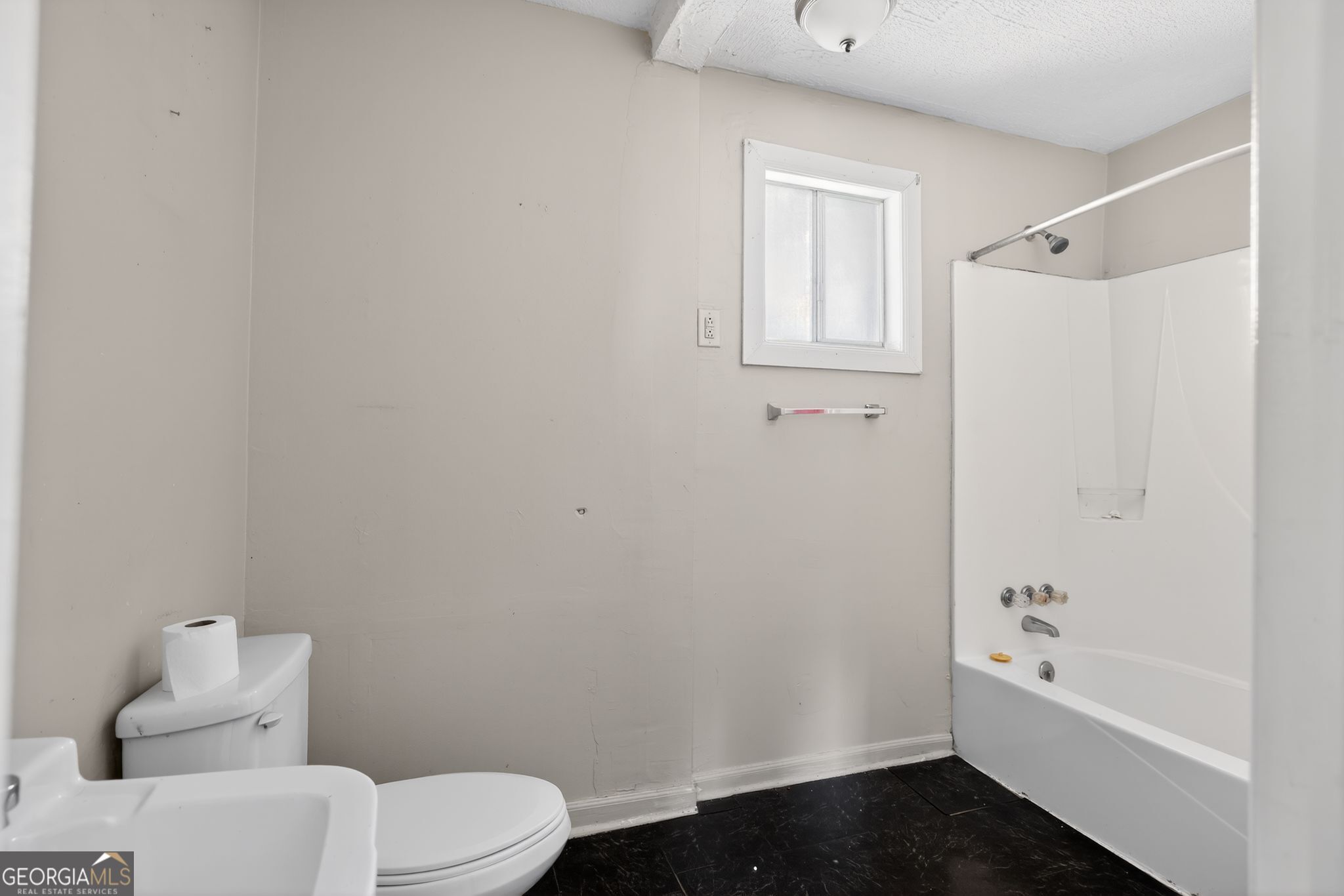 2340 Prague Court Property Photo 25