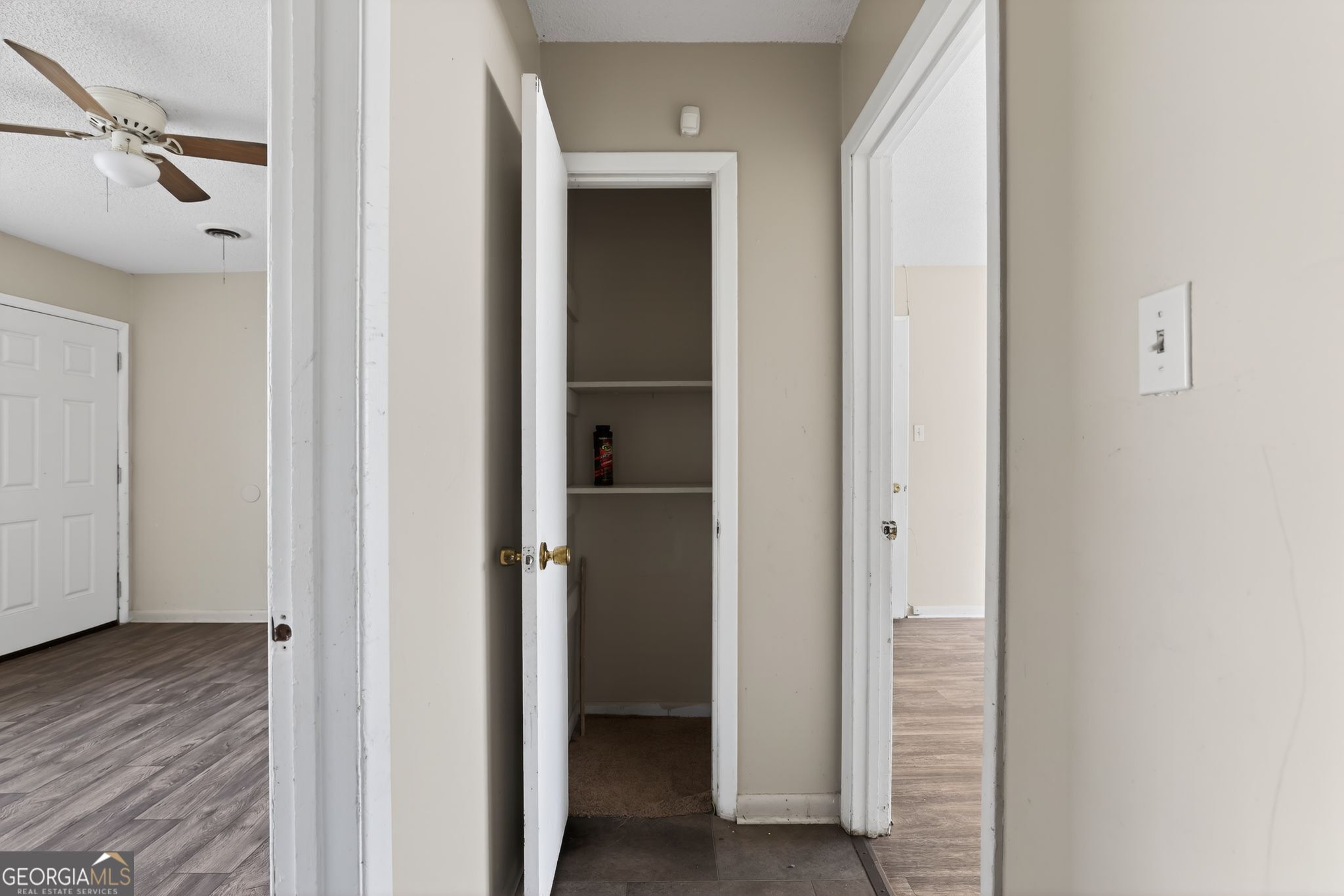 2340 Prague Court Property Photo 27