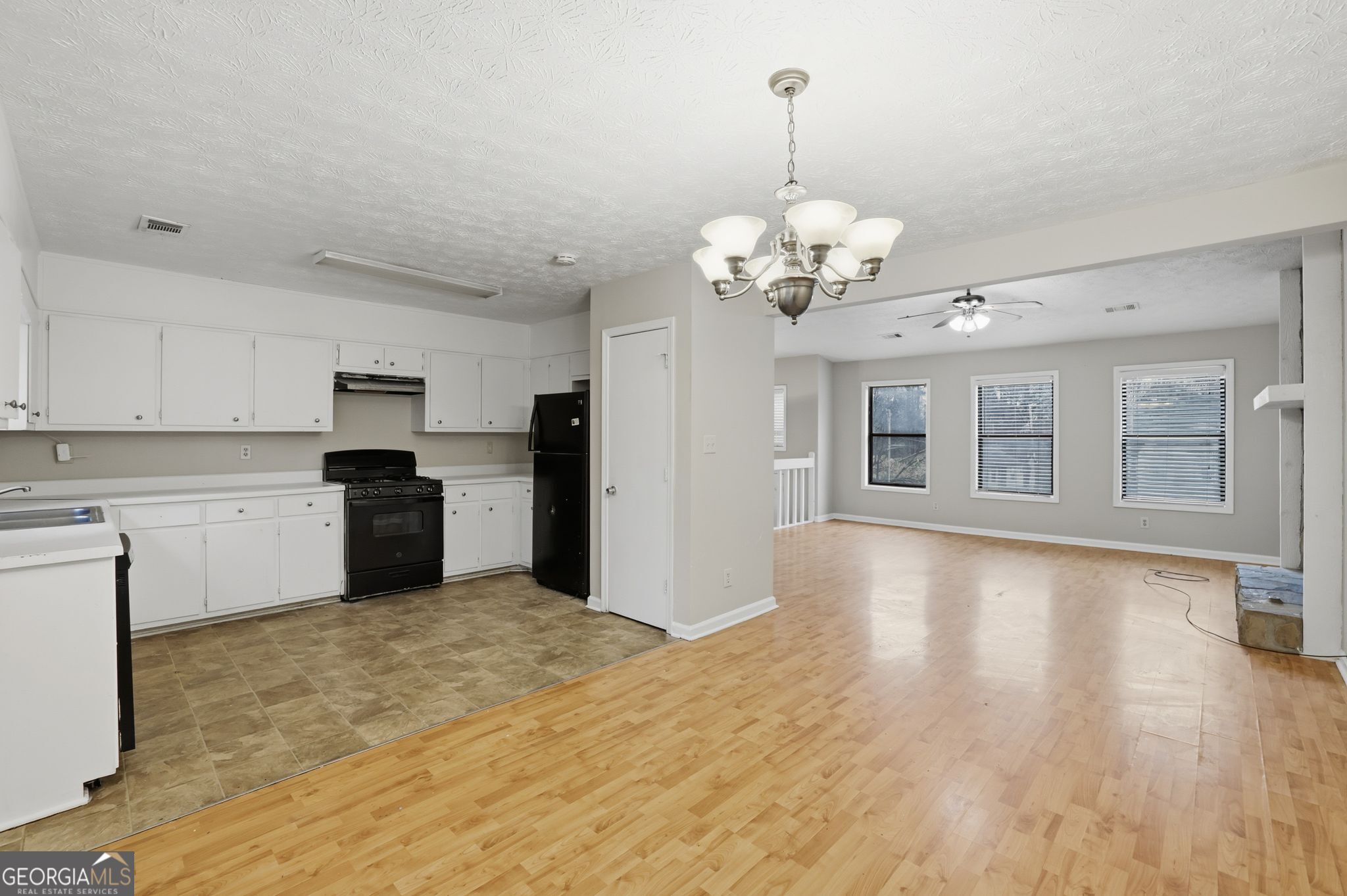 5447 Pepperwood Court Property Photo 17