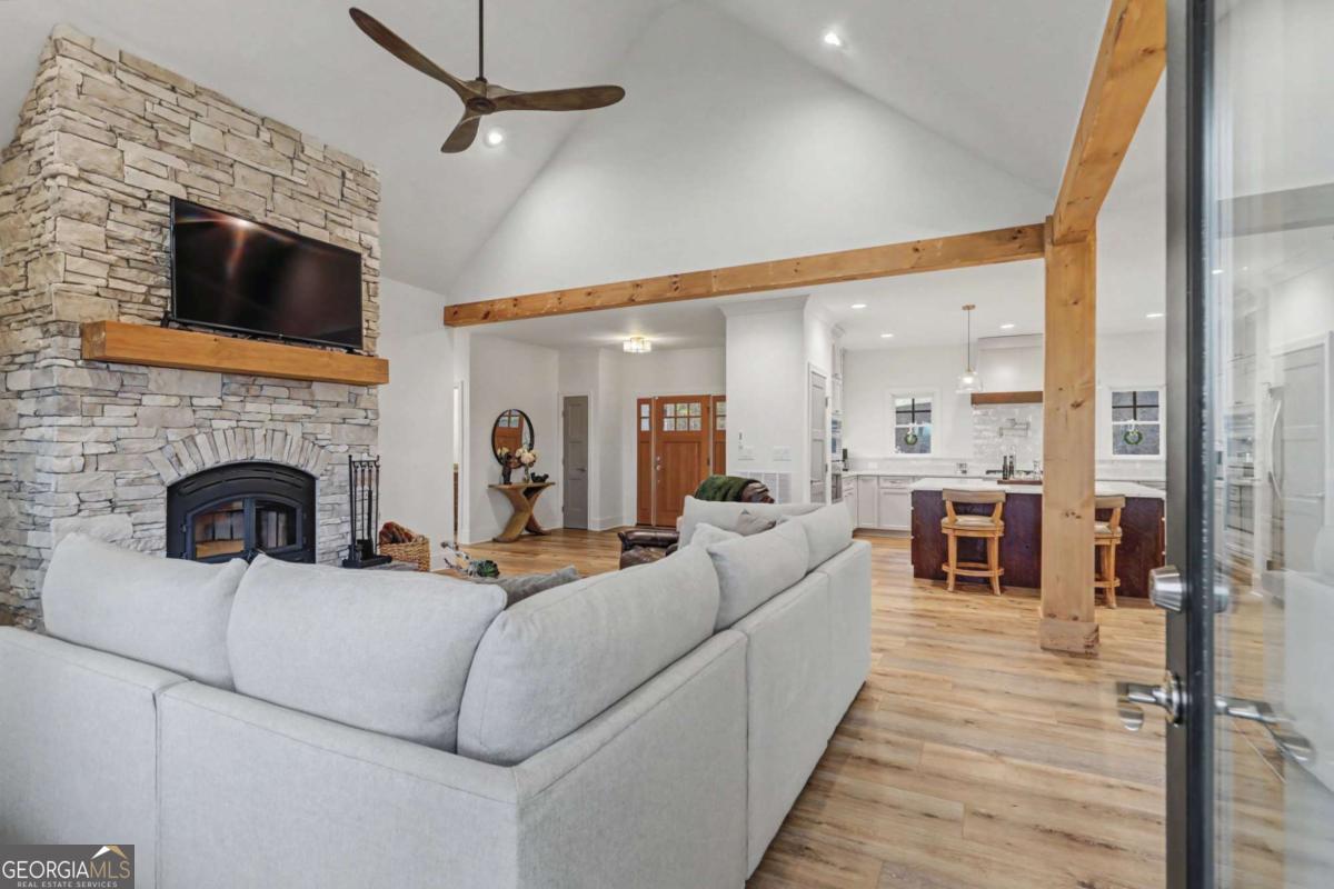 104 Sunset View Property Photo 15