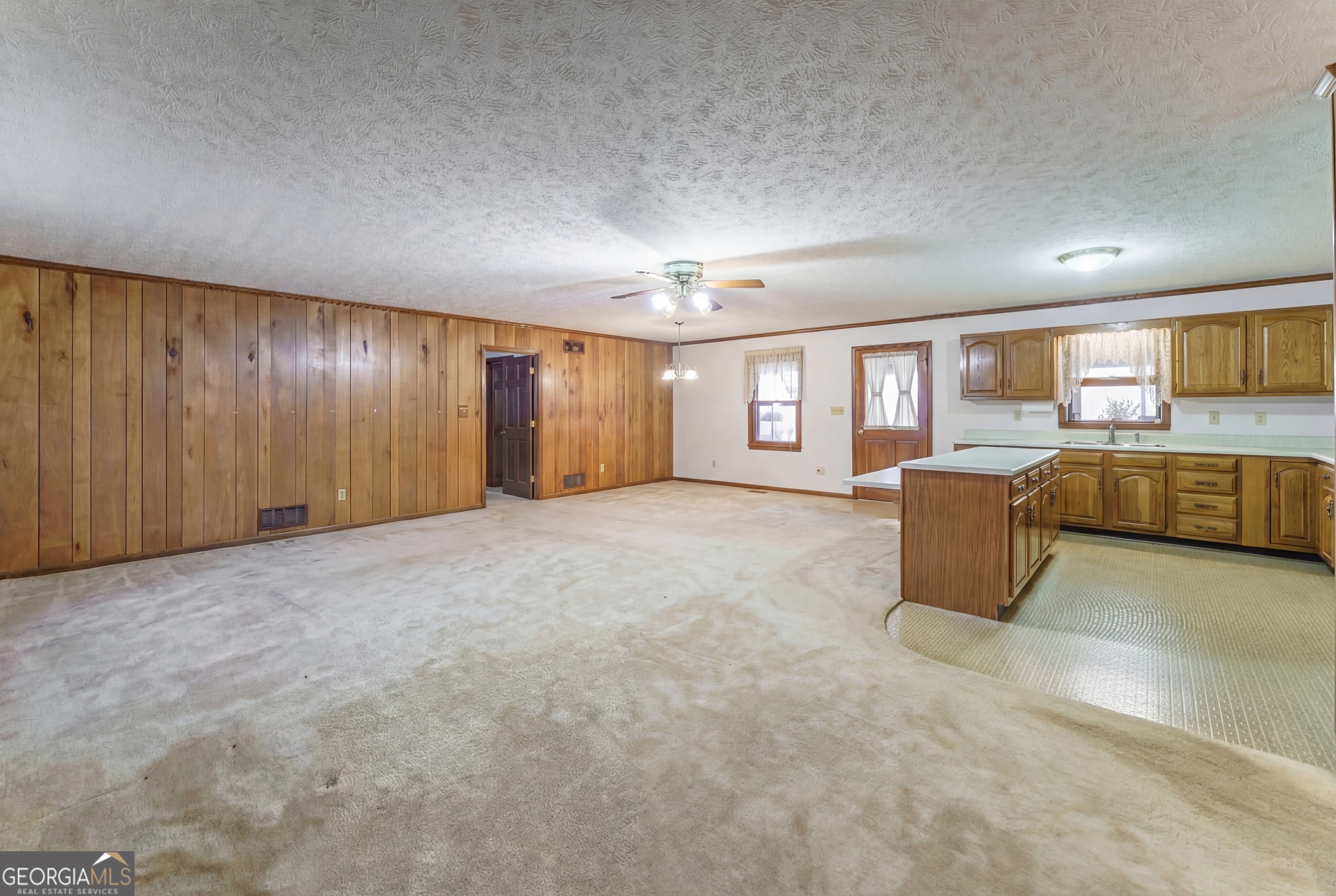 4505 Brookwood Drive Property Photo 6