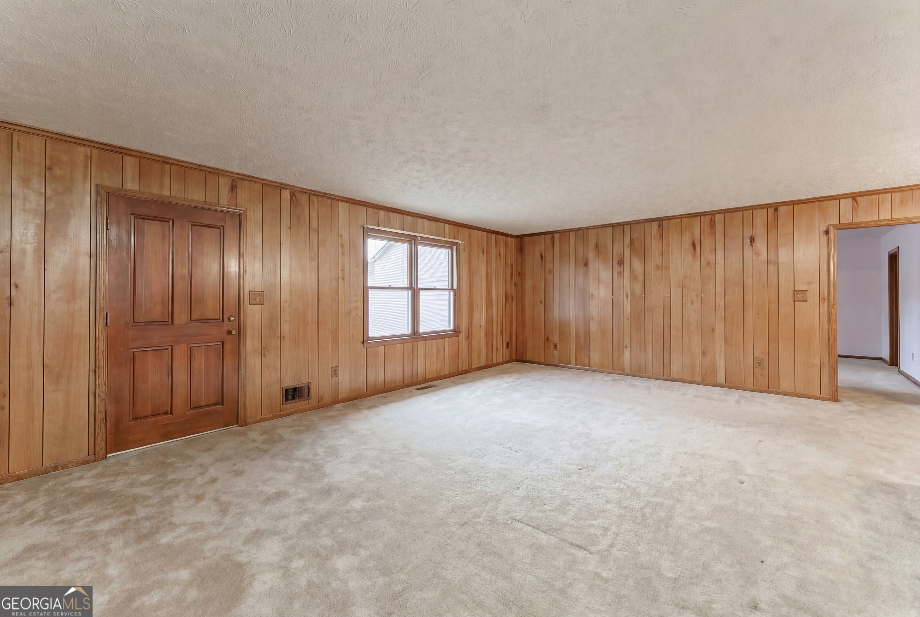 4505 Brookwood Drive Property Photo 8