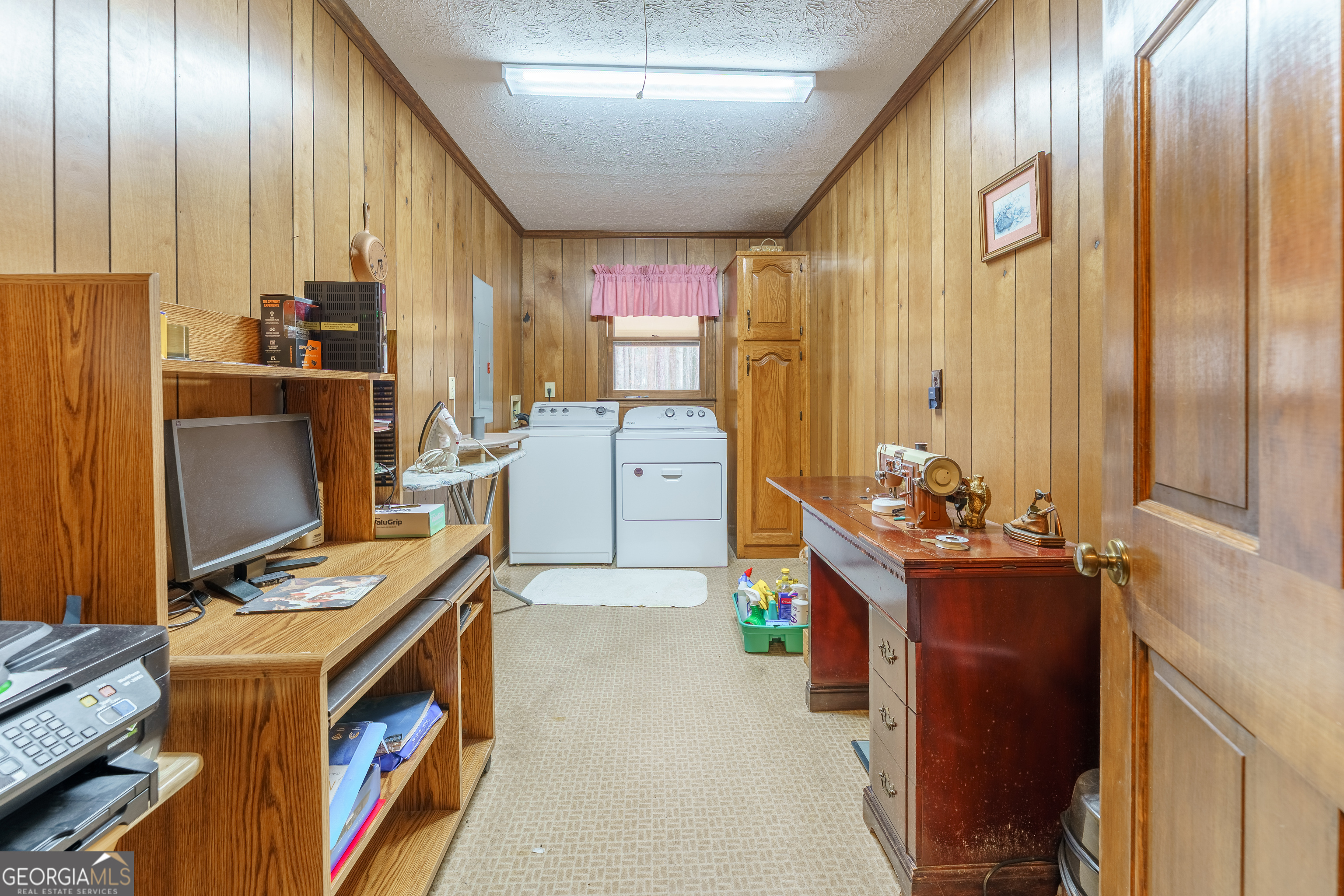 4505 Brookwood Drive Property Photo 24