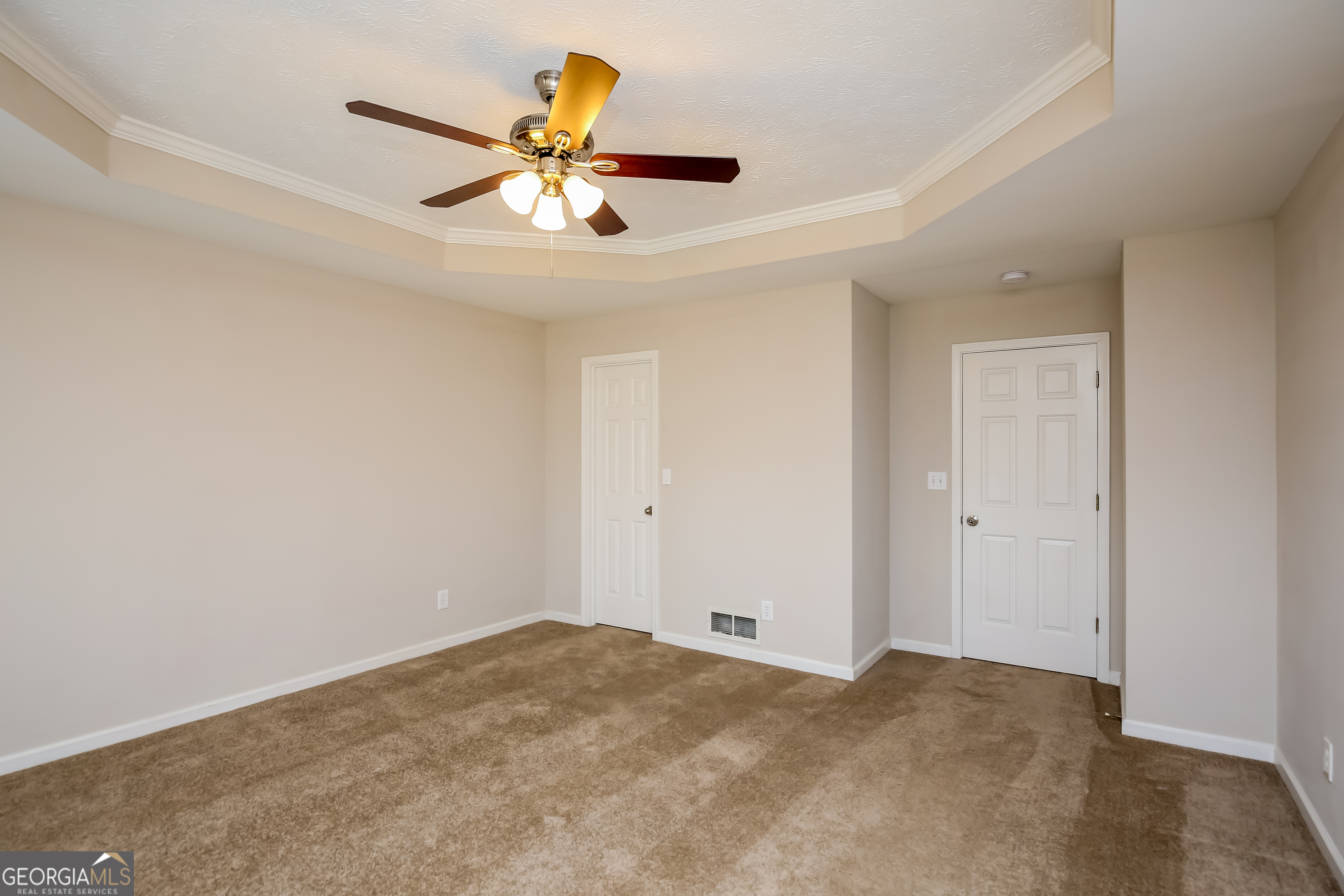3170 Lakecrest Drive Property Photo 13