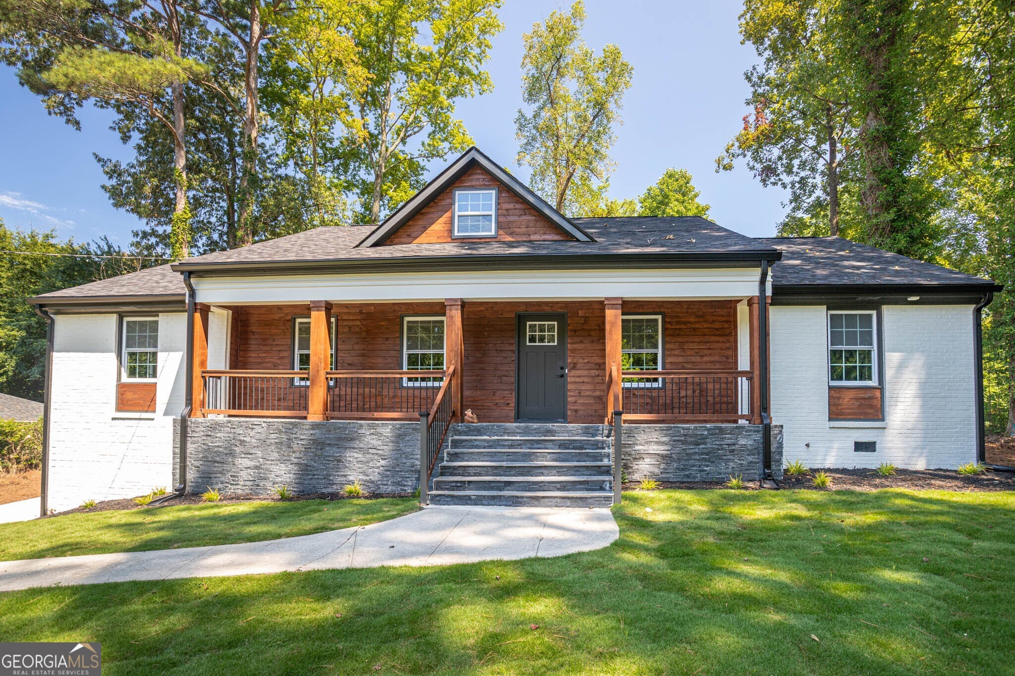 610 Glenforest Road Property Photo 1