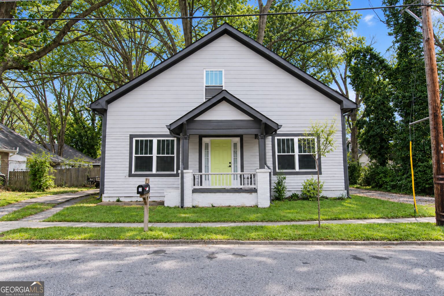 1174 Princess Avenue SW