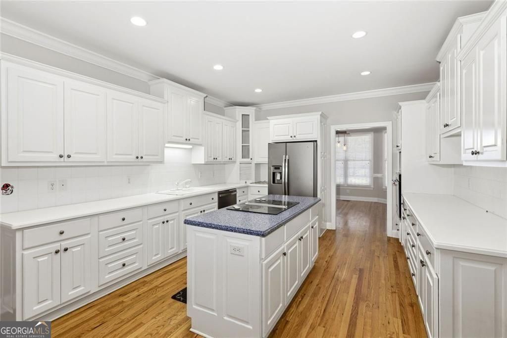 5576 Riverwalk Court Property Photo 17