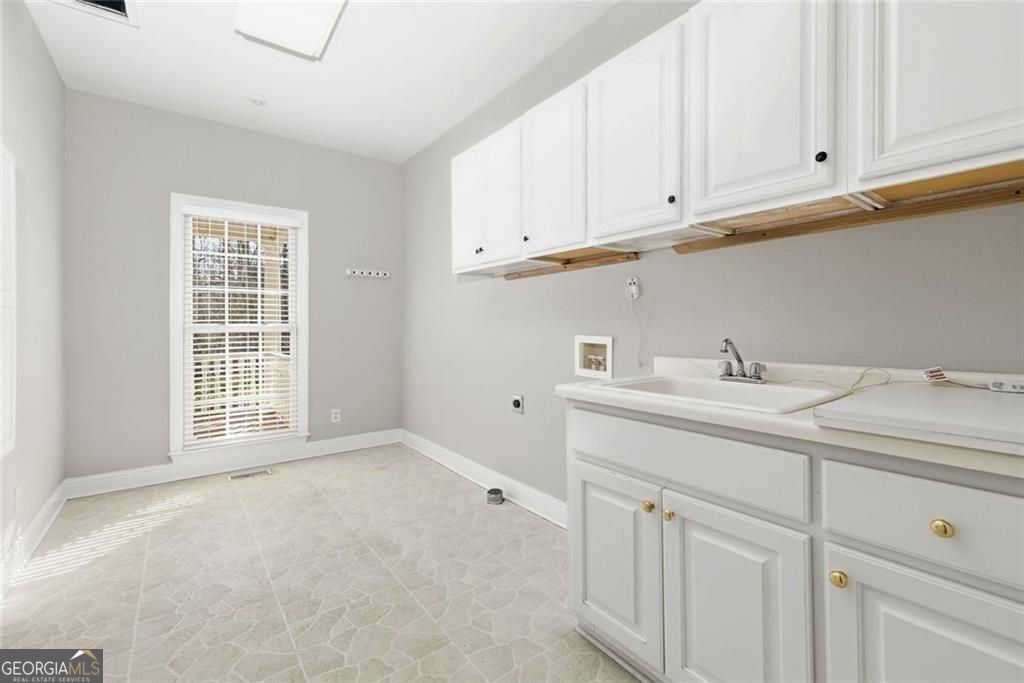 5576 Riverwalk Court Property Photo 21