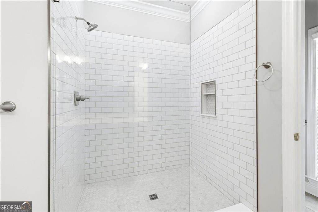 5576 Riverwalk Court Property Photo 27