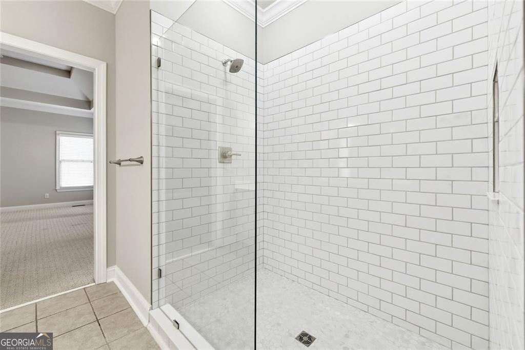 5576 Riverwalk Court Property Photo 28