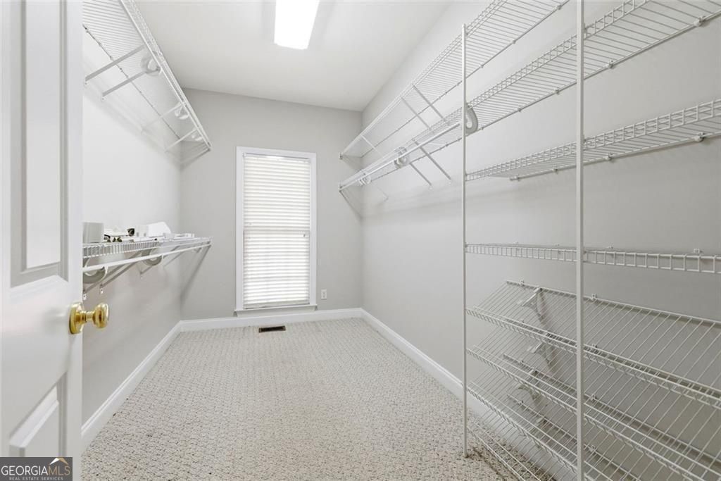 5576 Riverwalk Court Property Photo 29