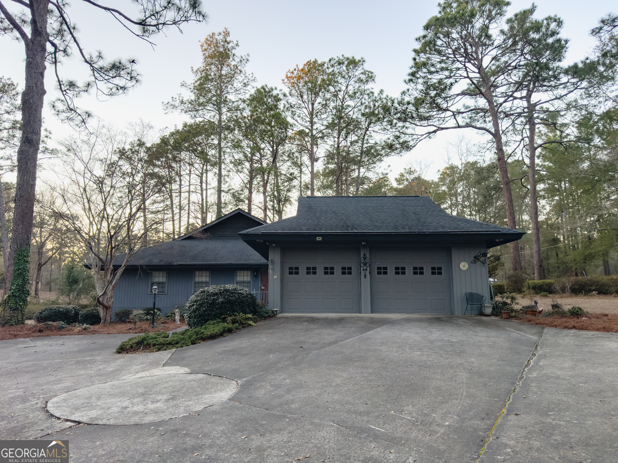 935 Odom Street Property Photo 4