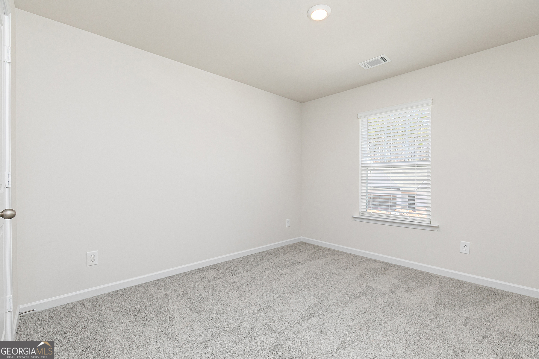 661 Mackenzie Cove Property Photo 16