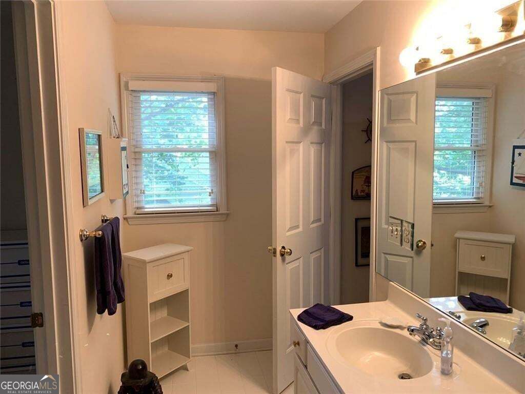 2631 Gladstone Terrace Property Photo 34