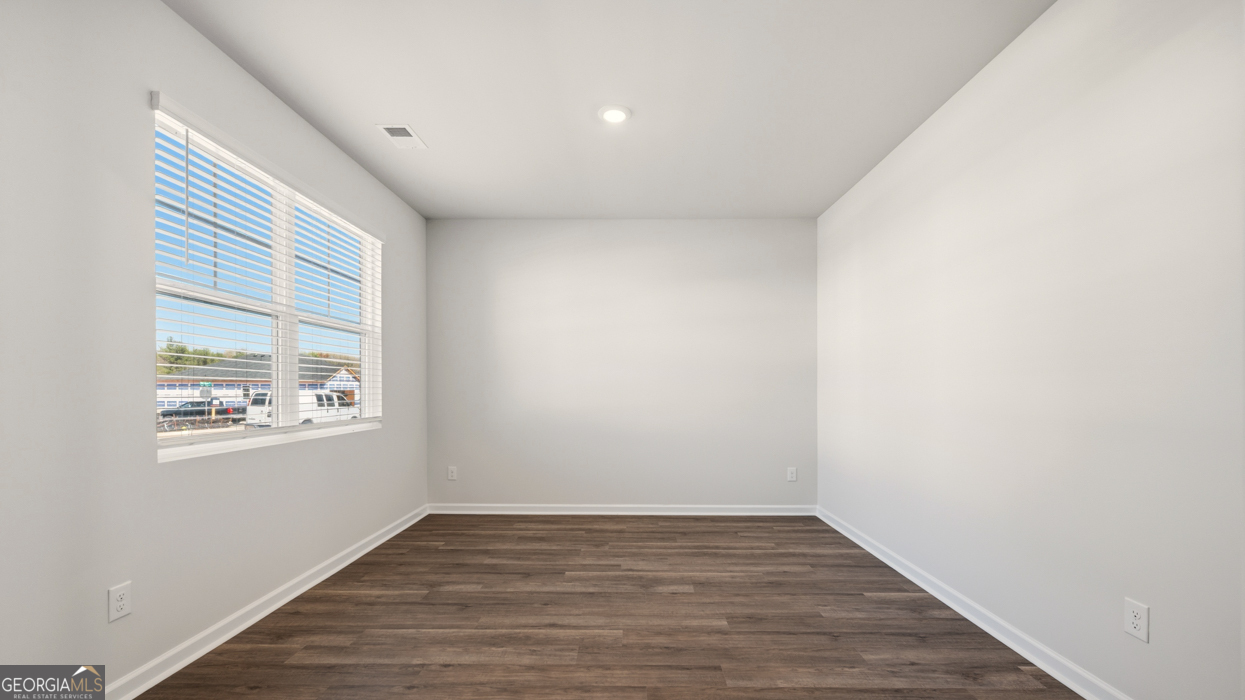 513 Alder Lane Court Property Photo 2