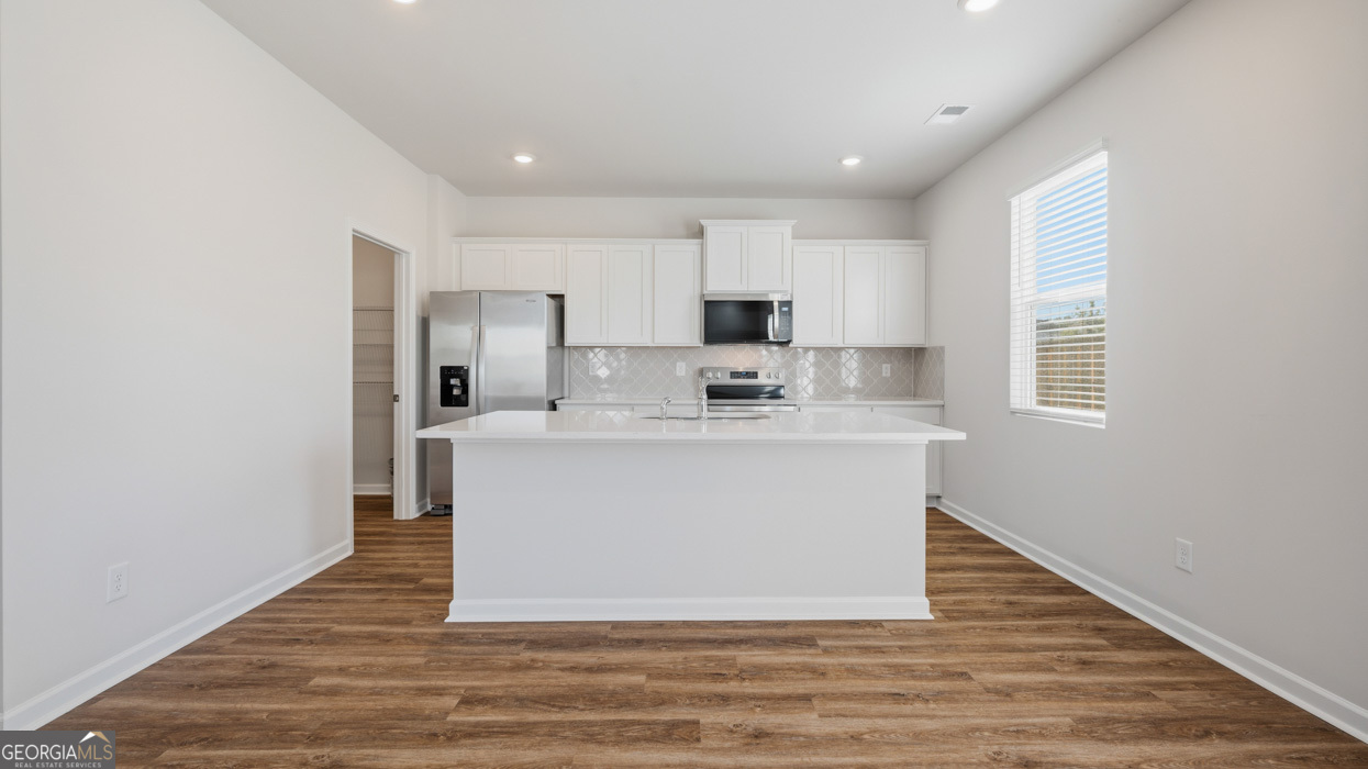 406 Teamon Pointe Drive Property Photo 8