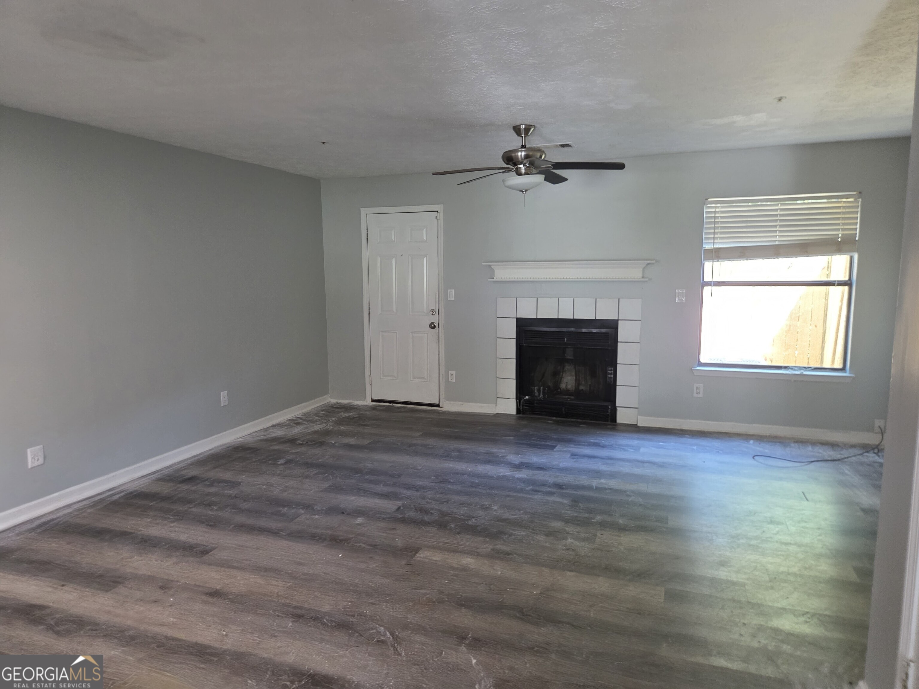 5841 Trent Walk Drive Property Photo 2