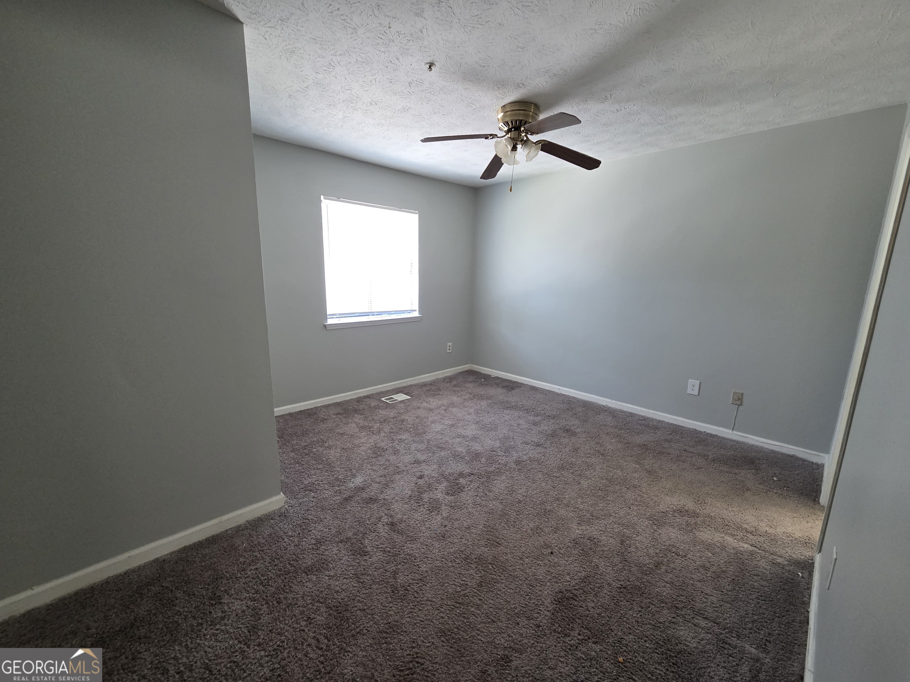 5841 Trent Walk Drive Property Photo 3