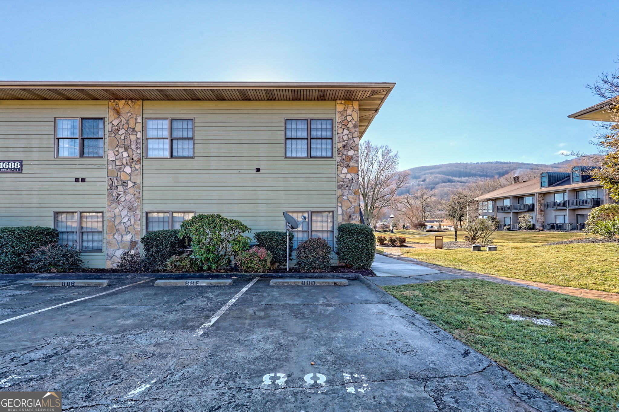 1688 Lakeview Drive # 1d Property Photo 55