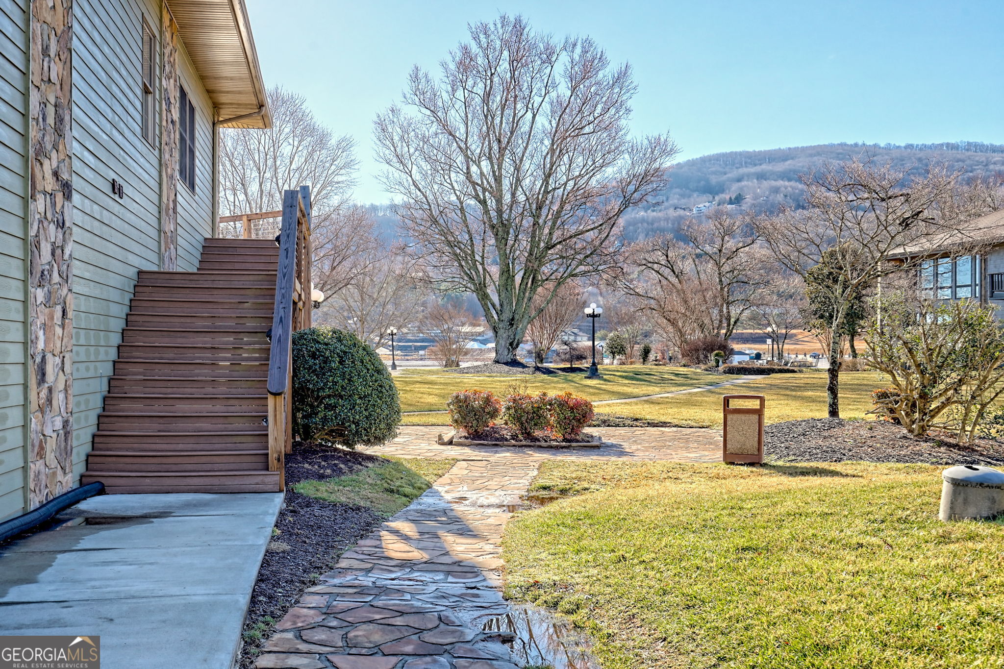 1688 Lakeview Drive # 1d Property Photo 56