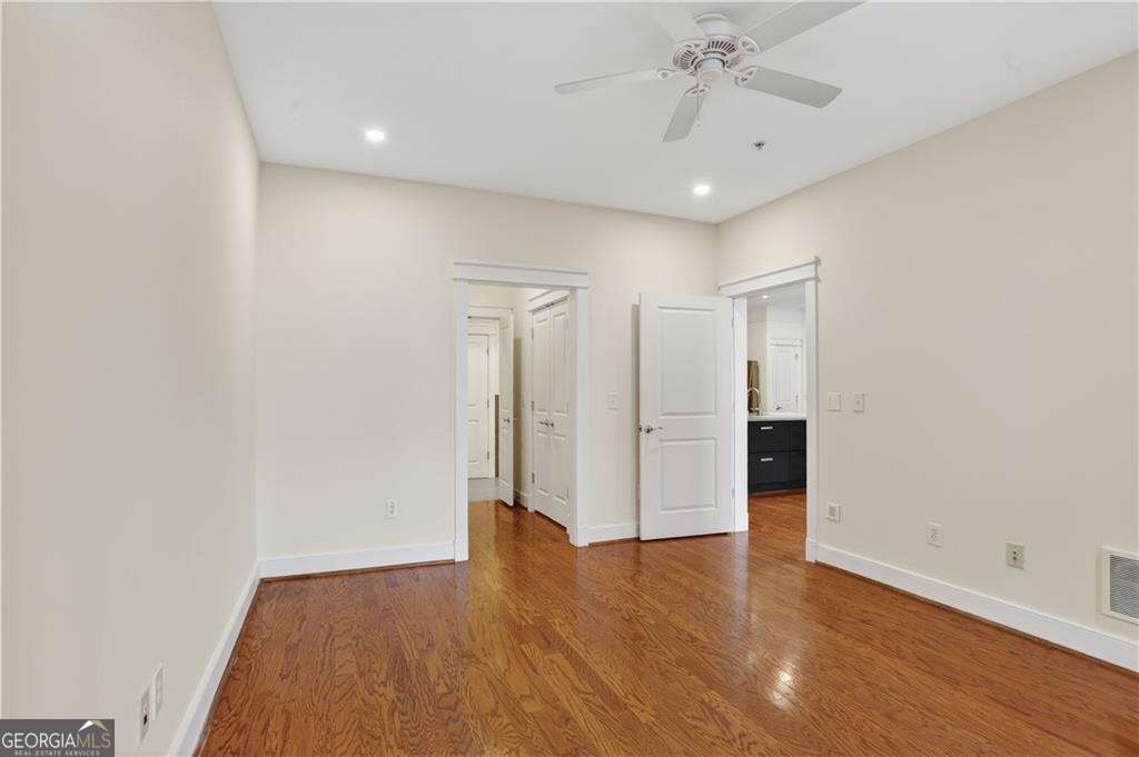 273 12th Street Ne # 210 Property Photo 18