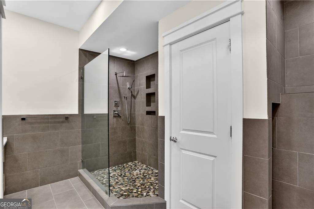 273 12th Street Ne # 210 Property Photo 20