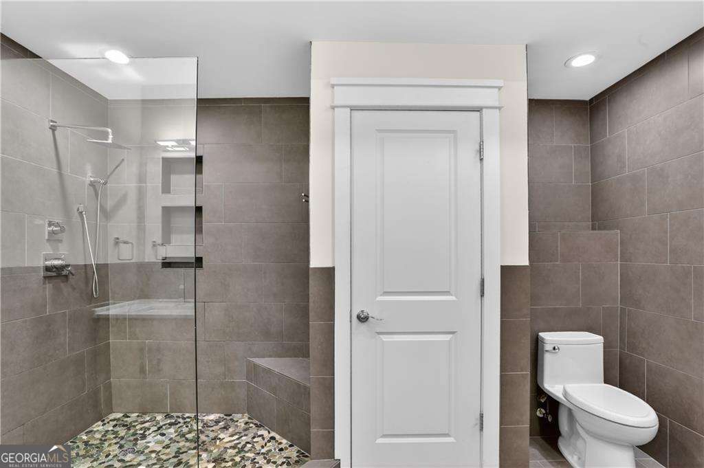 273 12th Street Ne # 210 Property Photo 21