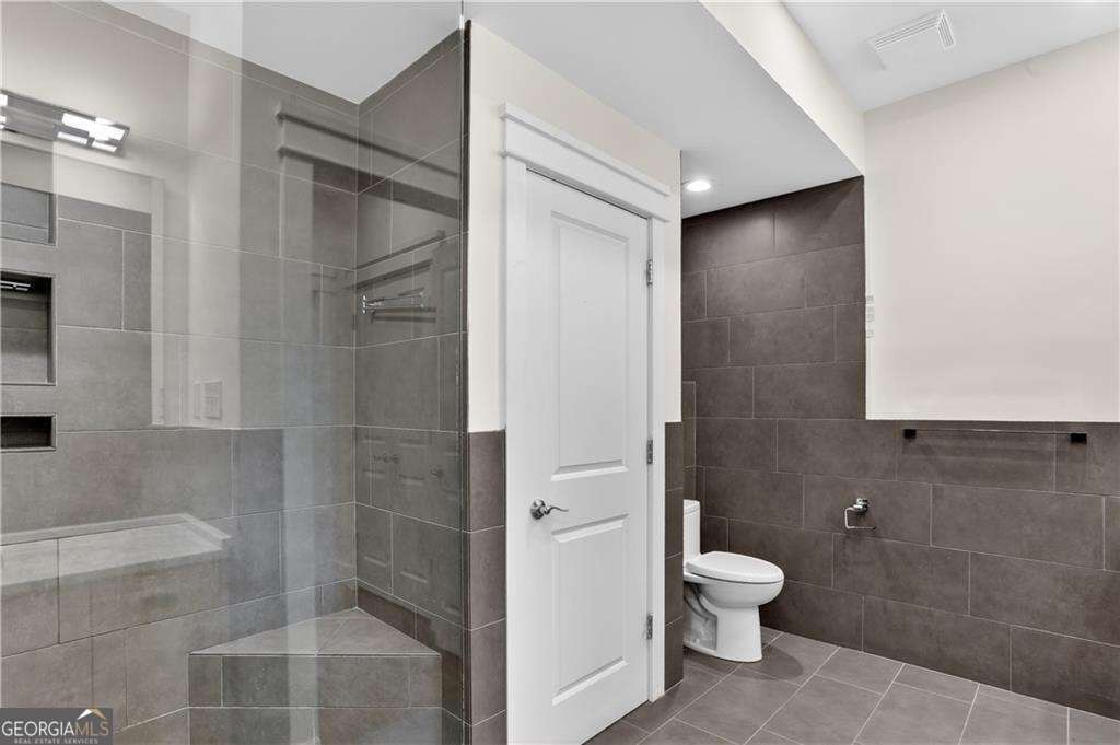 273 12th Street Ne # 210 Property Photo 22