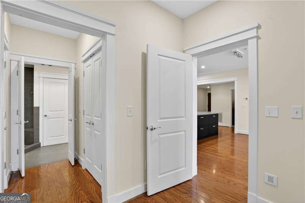 273 12th Street Ne # 210 Property Photo 23