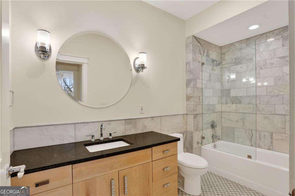 273 12th Street Ne # 210 Property Photo 27