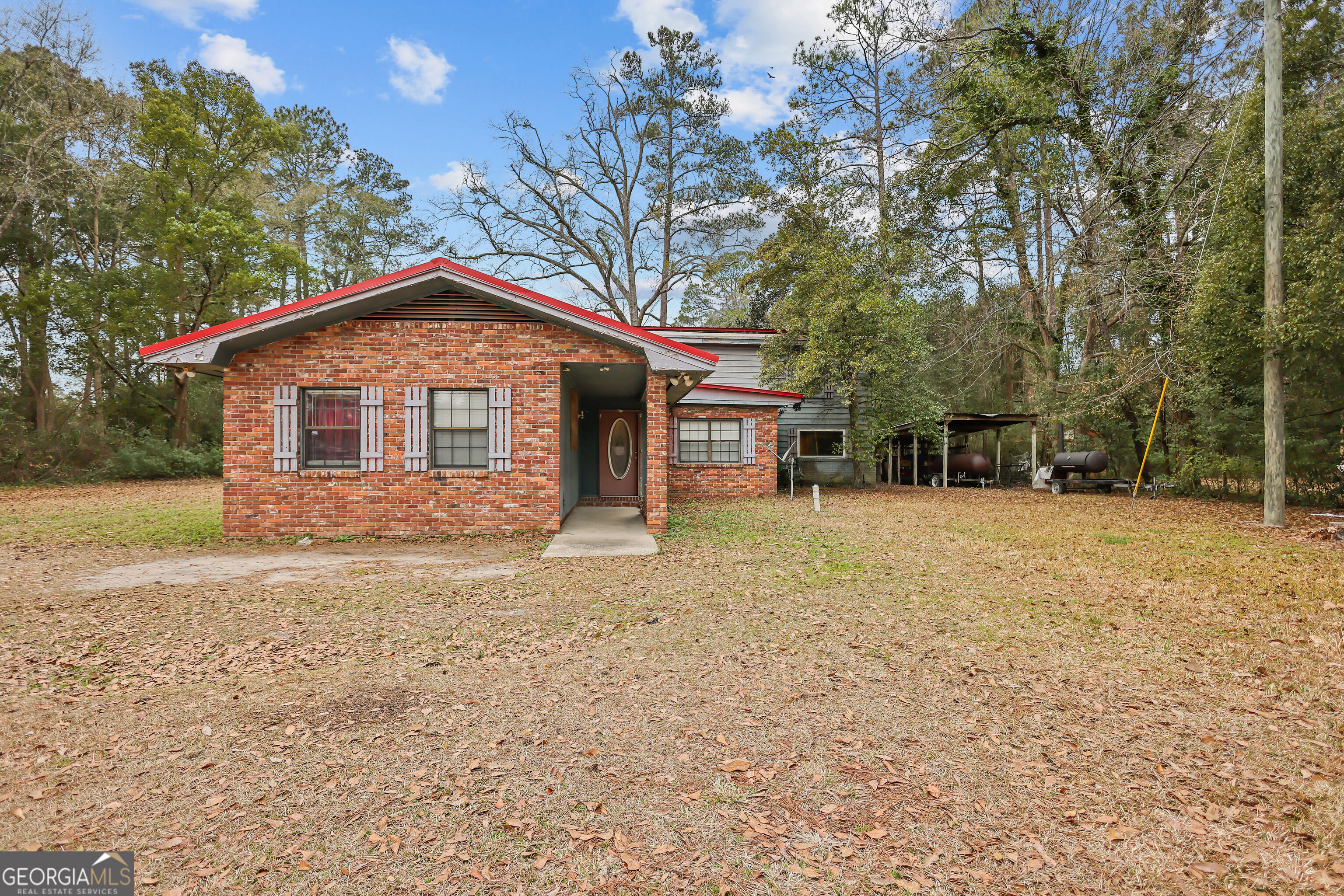 412 S Willow Street Property Photo 1