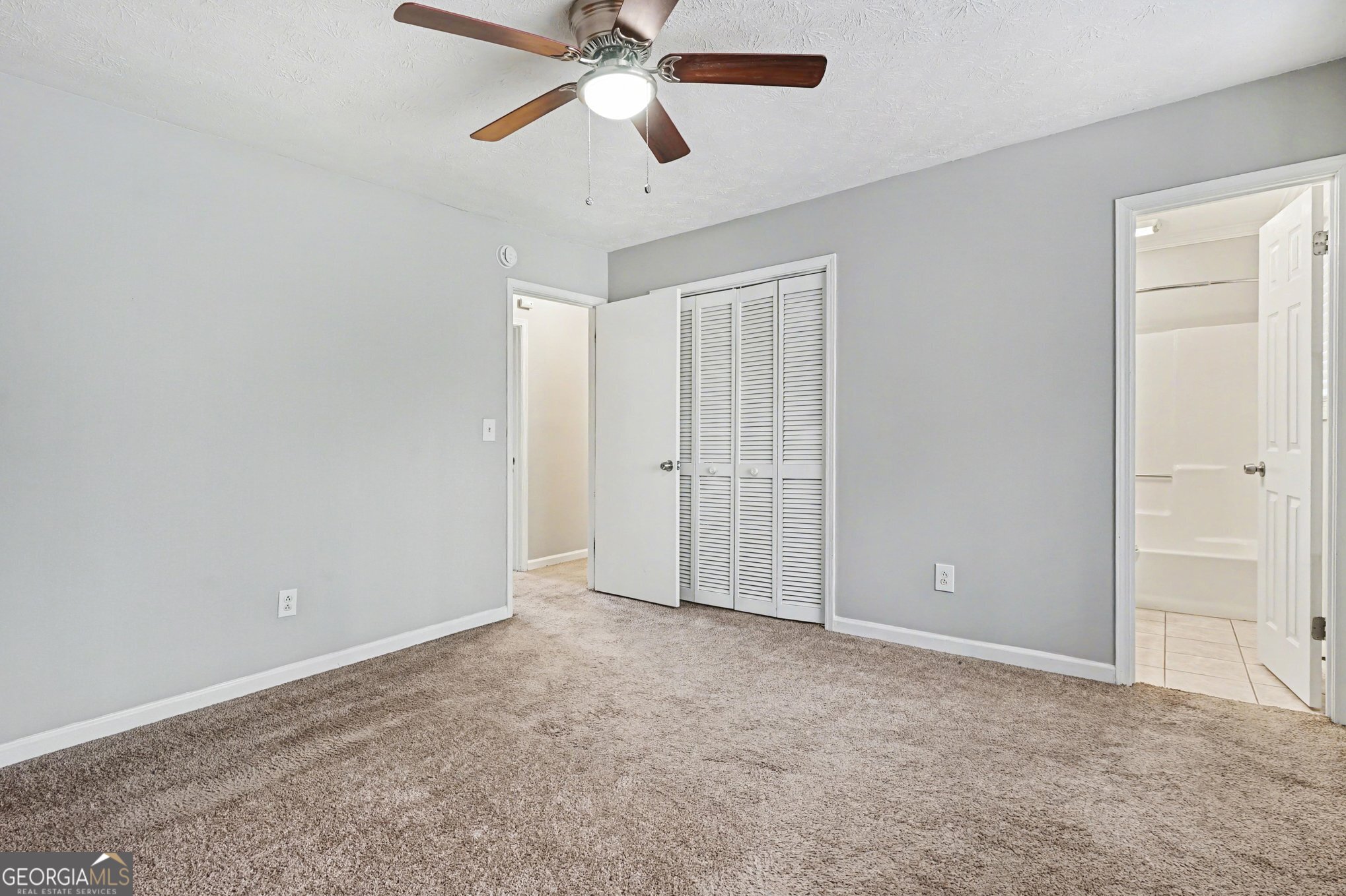 2221 Davis Oaks Court Property Photo 9