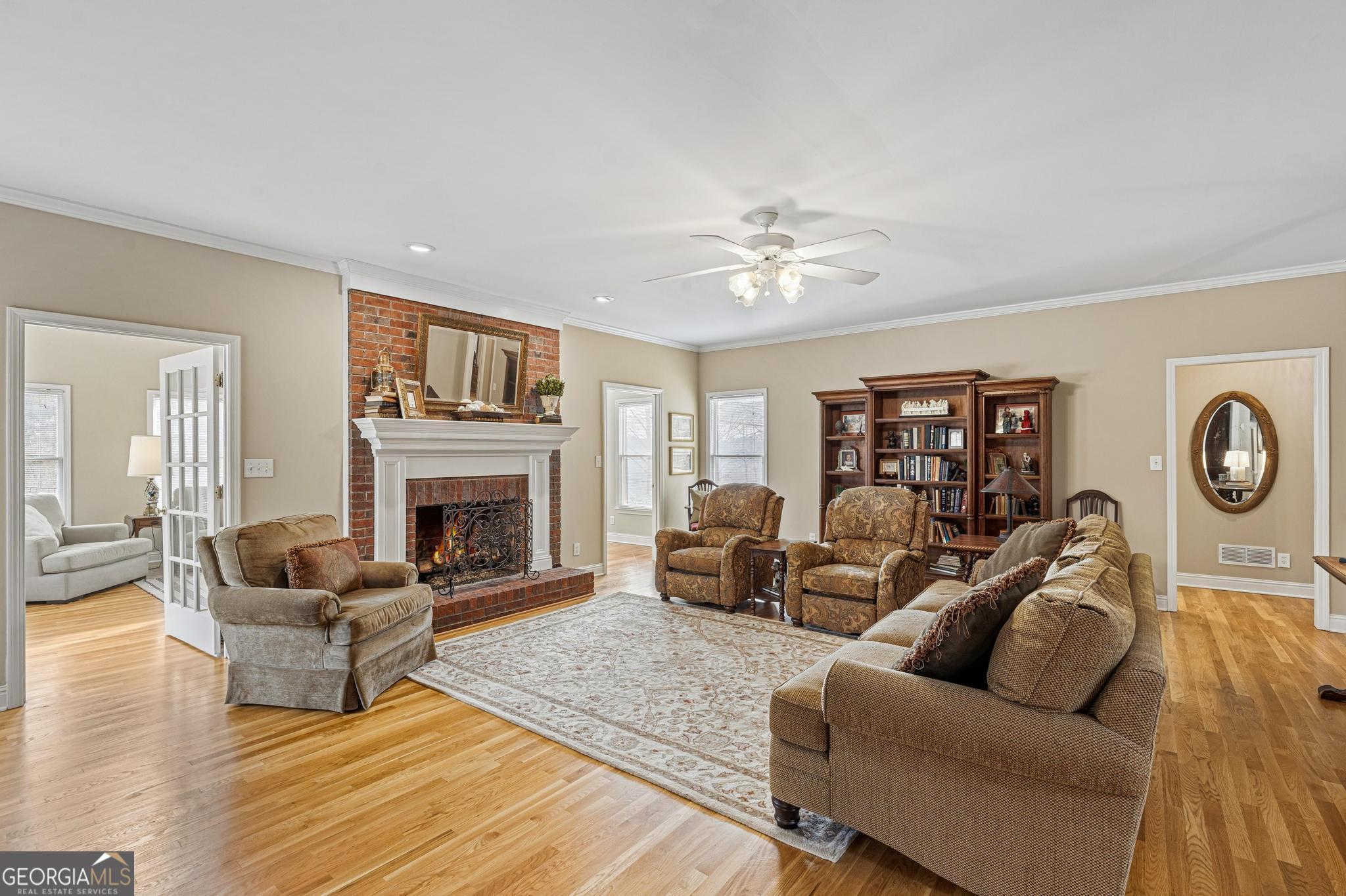 419 Riverwalk Property Photo 18