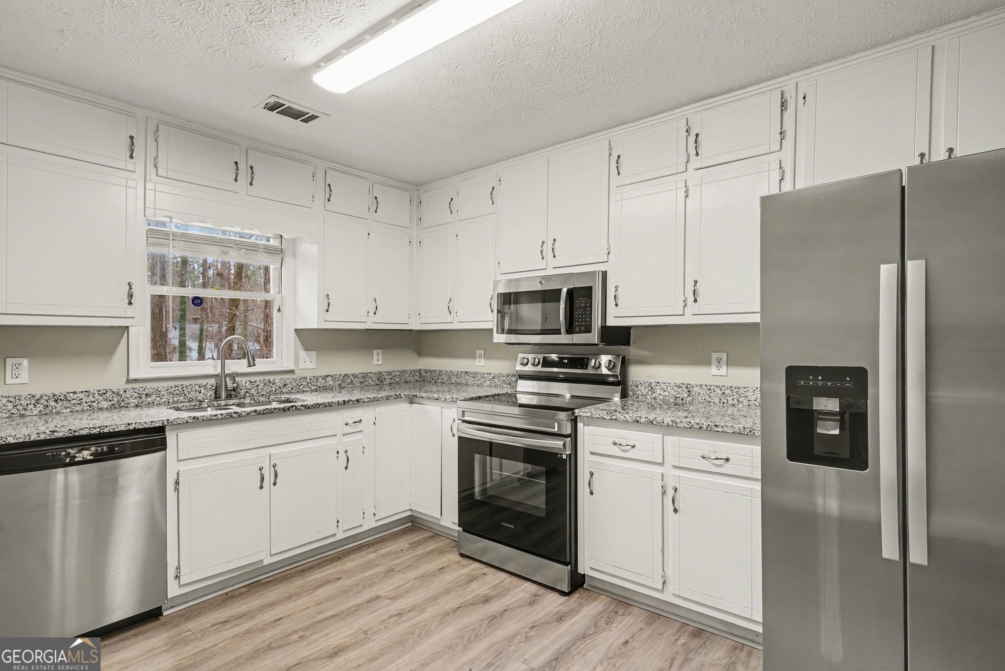 4770 Cedar Brook Drive Se Property Photo 13